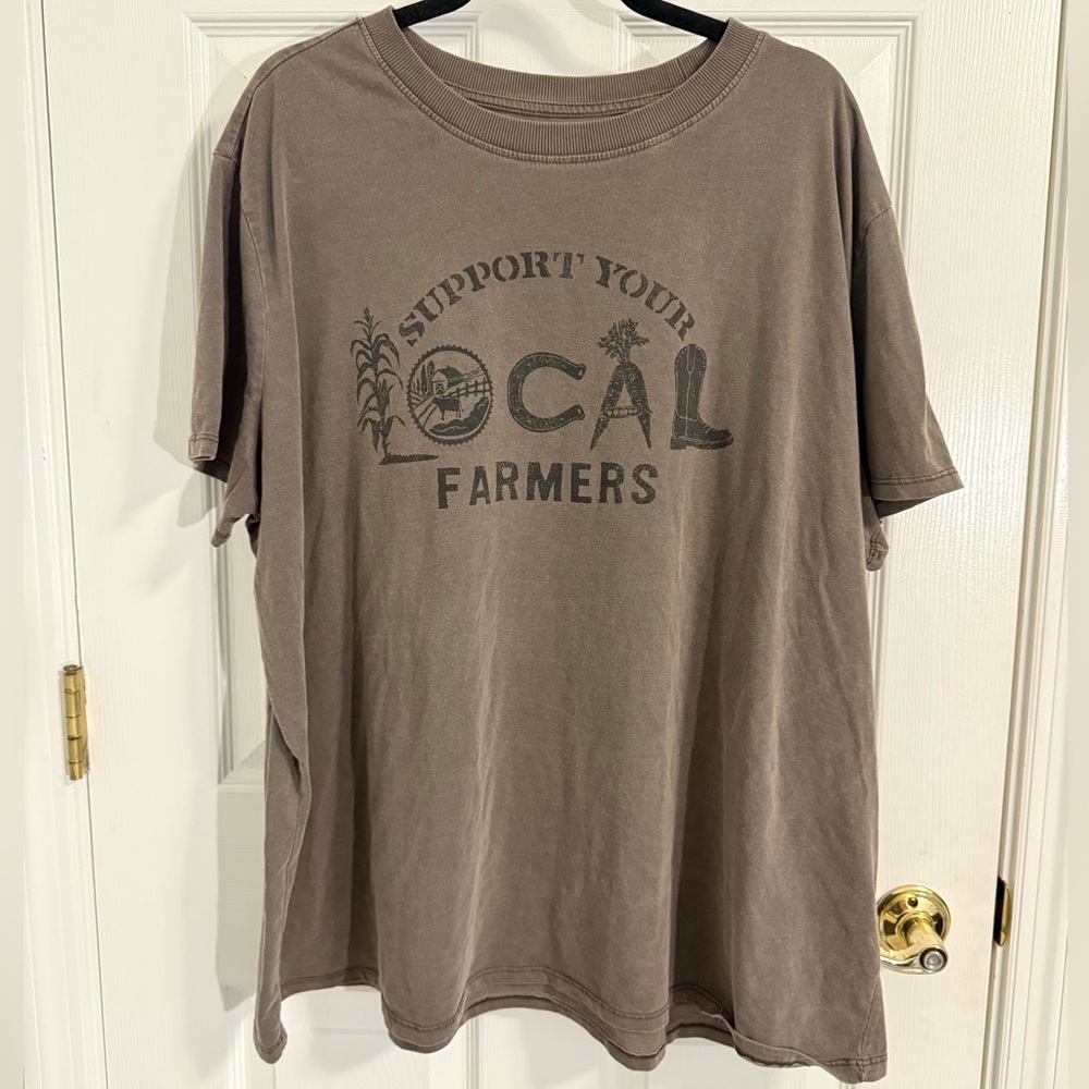 Maurices Brown ‘Support Your Local Farmers” Graphic Tee